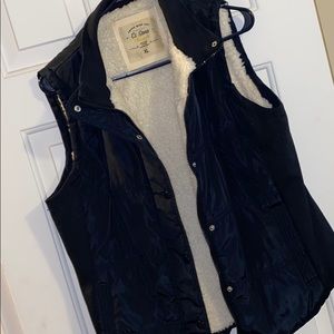 Women’s size XL navy vest